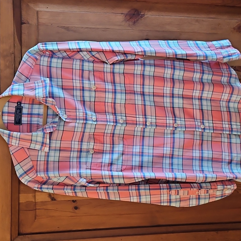 VINEYARD VINES BUTTON UP SHIRT